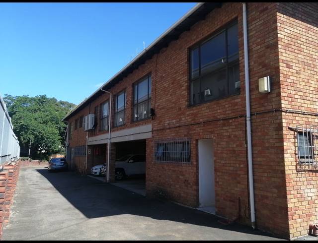 637M² OFFICE FOR SALE IN PINETOWN CENTRAL
